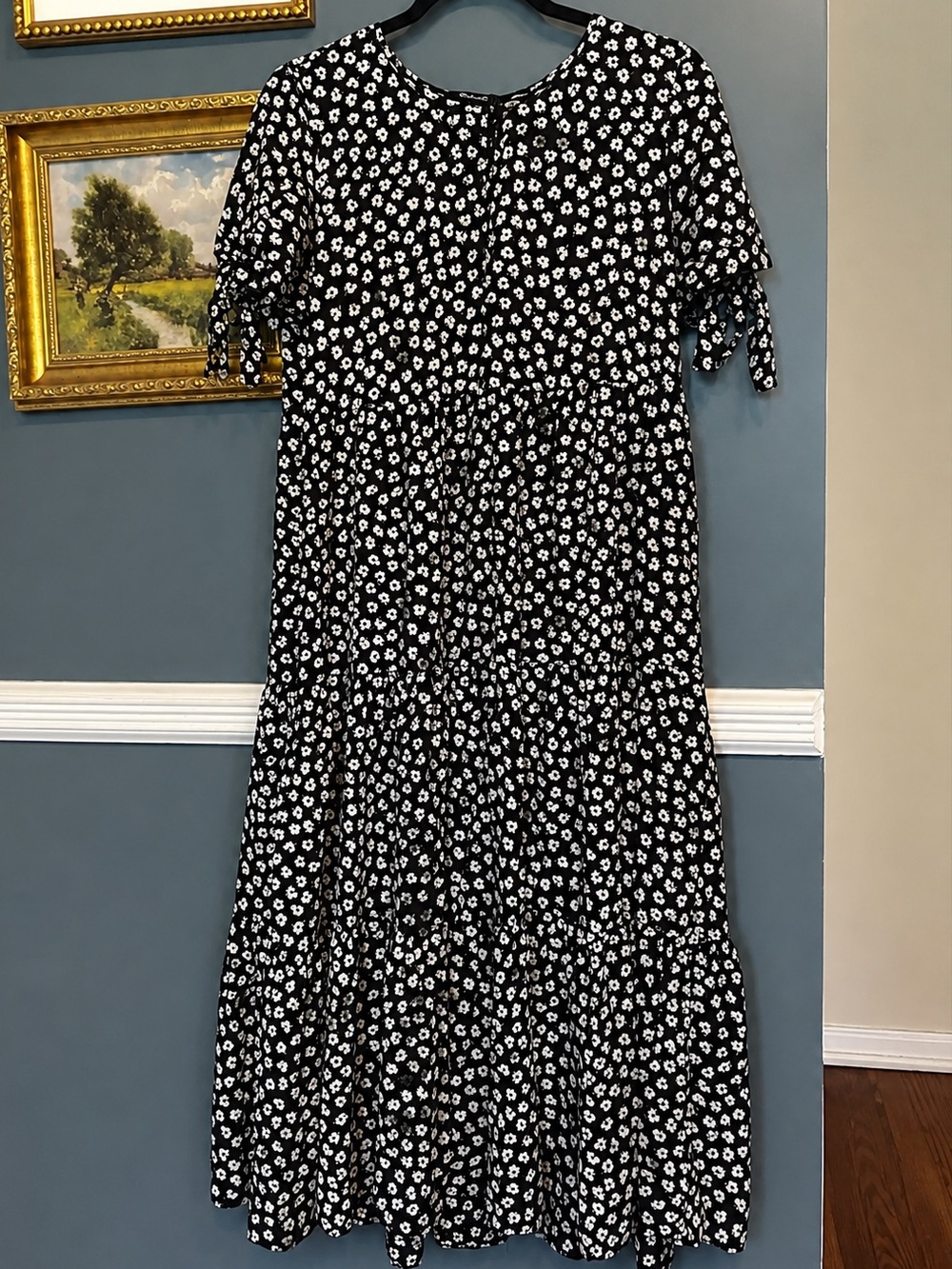 Madewell Tie-Sleeve Tiered Midi Dress in Woodcut Flowers Black White